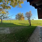 度假居 Serafina 里登